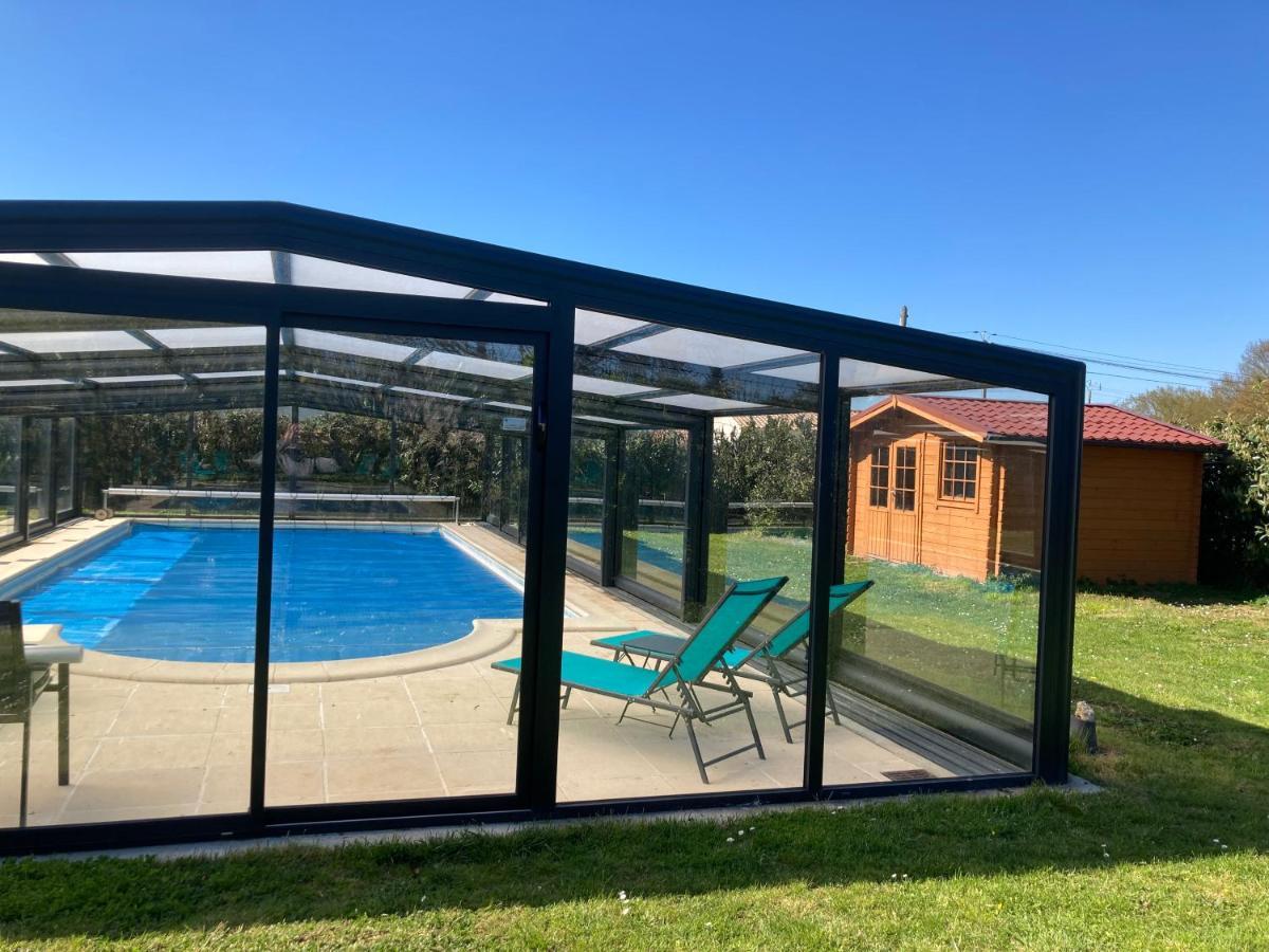 Chambre D'Hotes Les Roches Corme-Royal Luaran gambar
