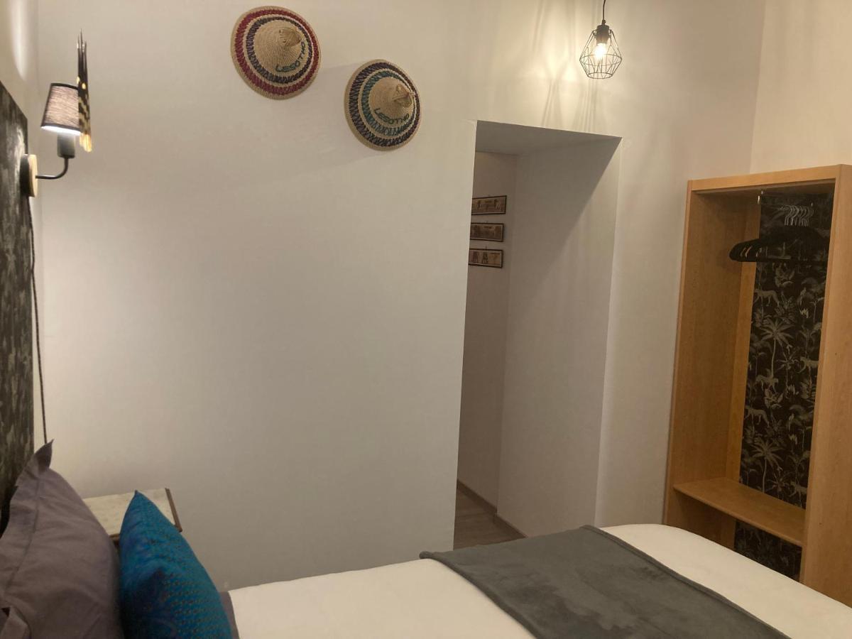 Chambre D'Hotes Les Roches Corme-Royal Luaran gambar